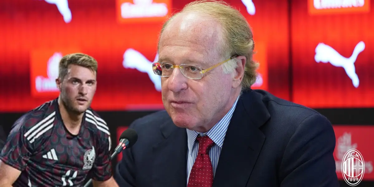 Santiago Giménez junto a Paolo Scaroni / FOTO MEXSPORT