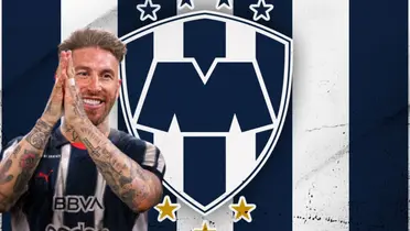 Sergio Ramos junto al escudo de Rayados / FOTO X