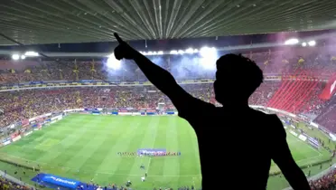 Silueta de Eduardo Aguirre y Estadio Jalisco de fondo/ Foto José Manuel Figueroa.
