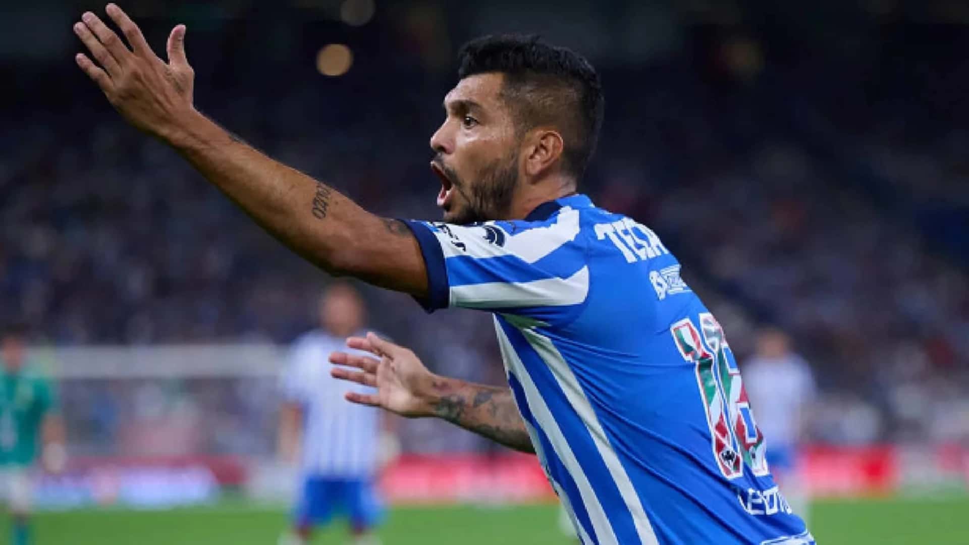 Tecatito Corona en Monterrey