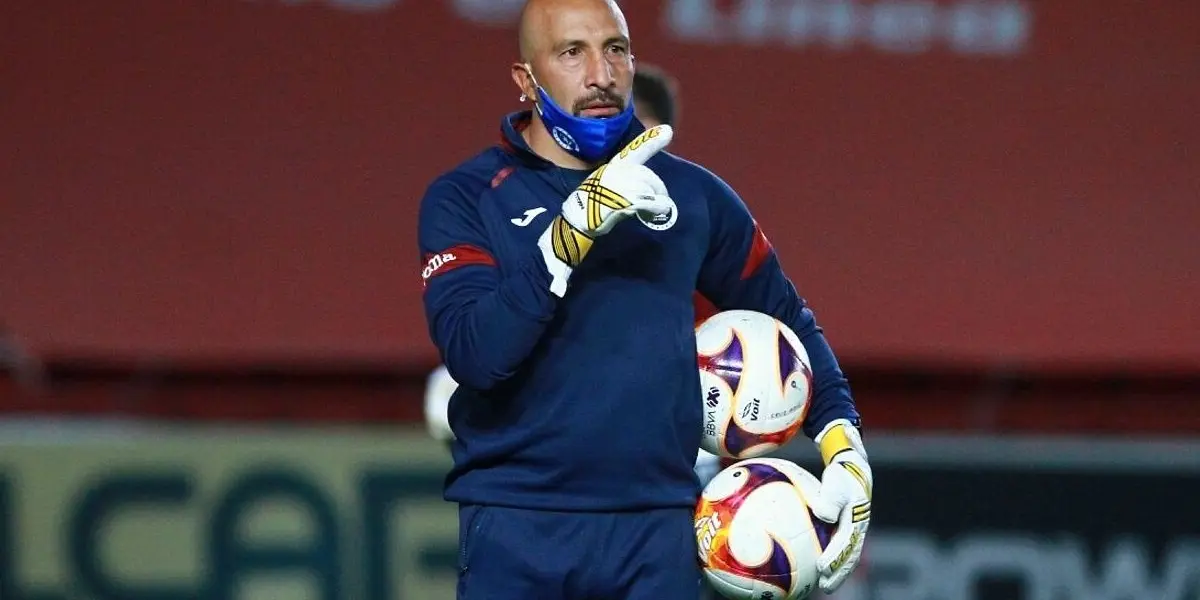 Tras el anuncio de la salida de Raúl Gutiérrez de la dirección técnica de Cruz Azul, el conjunto Celeste será dirigido por ‘Conejo’ Pérez.