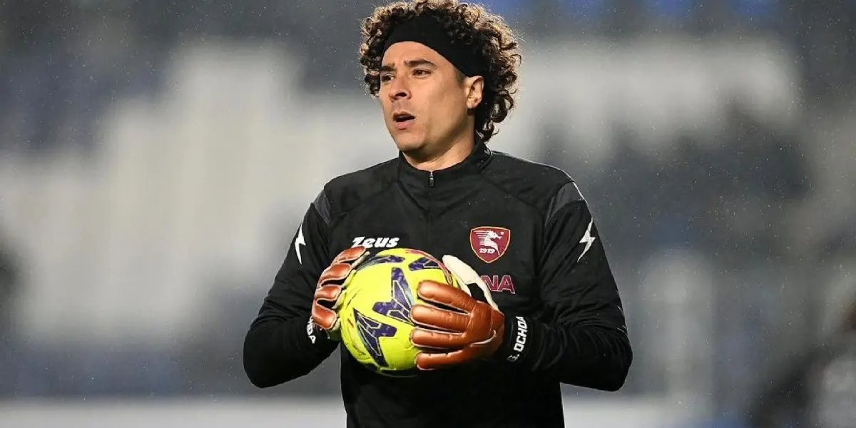 Tras la recuperación del arquero italiano de la Salernitana, Luigi Sepe, parece que el mexicano Guillermo Ochoa podría quedarse en la banca.