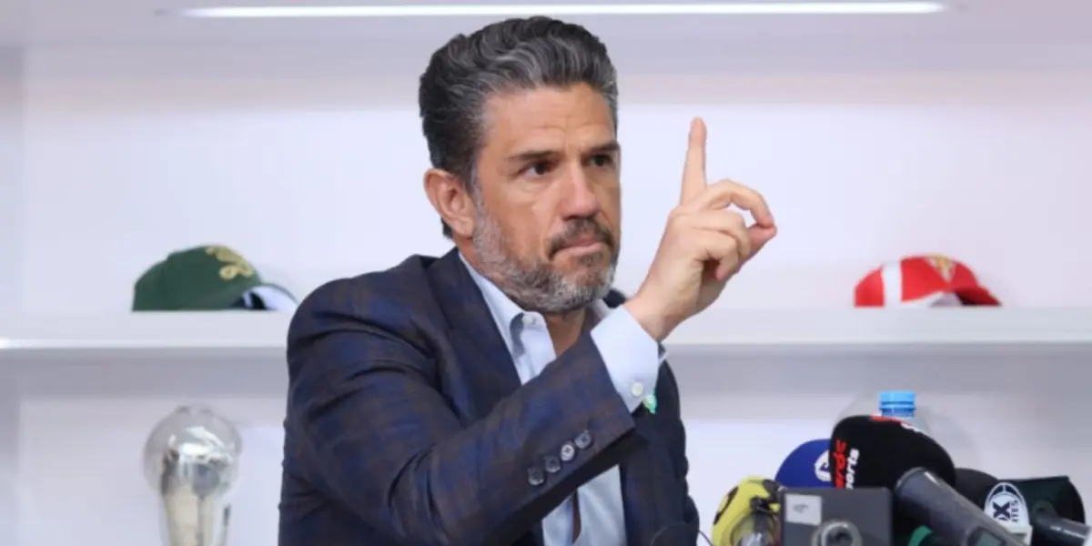 Un caos mundial que ha desatado el Atlas por su mensaje con apología Nazi en Twitter.