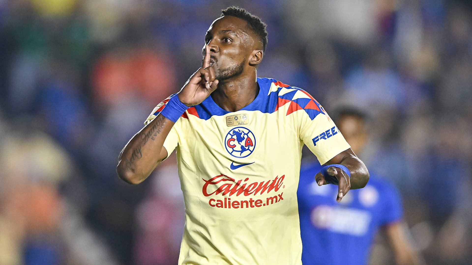 Un gran presente para el nacido en Colombia y de nacionalidad mexicana (MexSport).