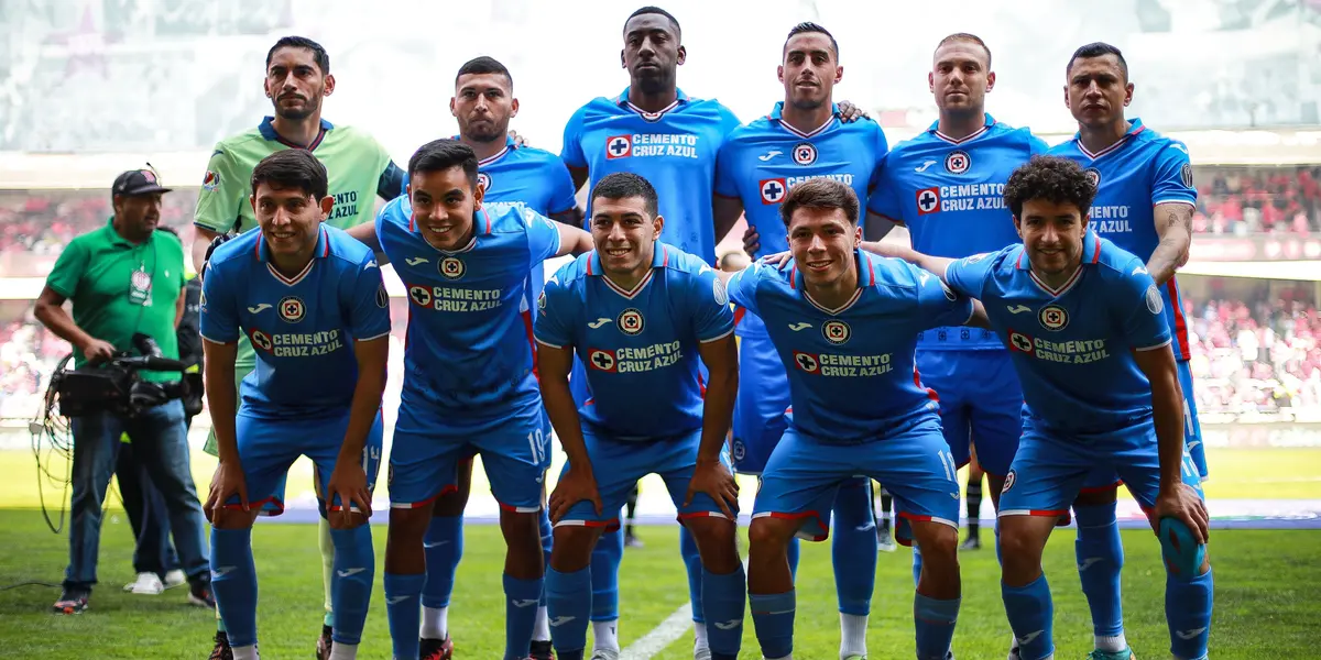 Una prueba bastante interesante el once inicial que mandó Joaquín Moreno.