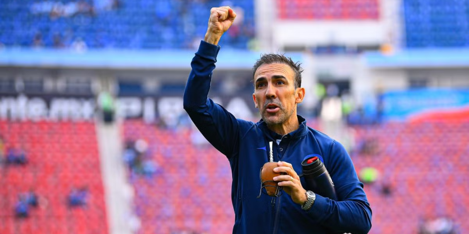 Vicente Sánchez en partido. Foto: Récord