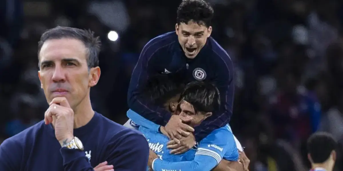 Vicente Sánchez junto a futbolistas de Cruz Azul / FOTO SUPERLIDER