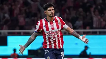 Víctor Guzmán festejando su gol en Chivas / FOTO RÉCORD