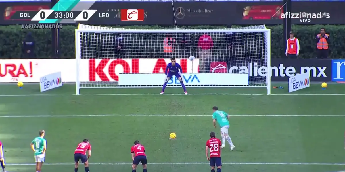 VIDEO | Ni con Chicharito titular, Viñas anota y León ya le gana 1 a 0 a Chivas