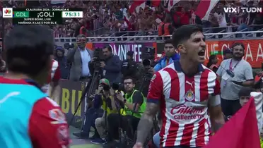VIDEO | Regalito de Jurado y Guzmán la mandó a guardar, Chivas ya gana 2 a 0