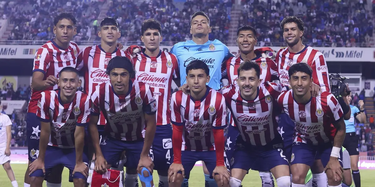XI inicial de Chivas ante Santos Laguna / FOTO CHIVAS