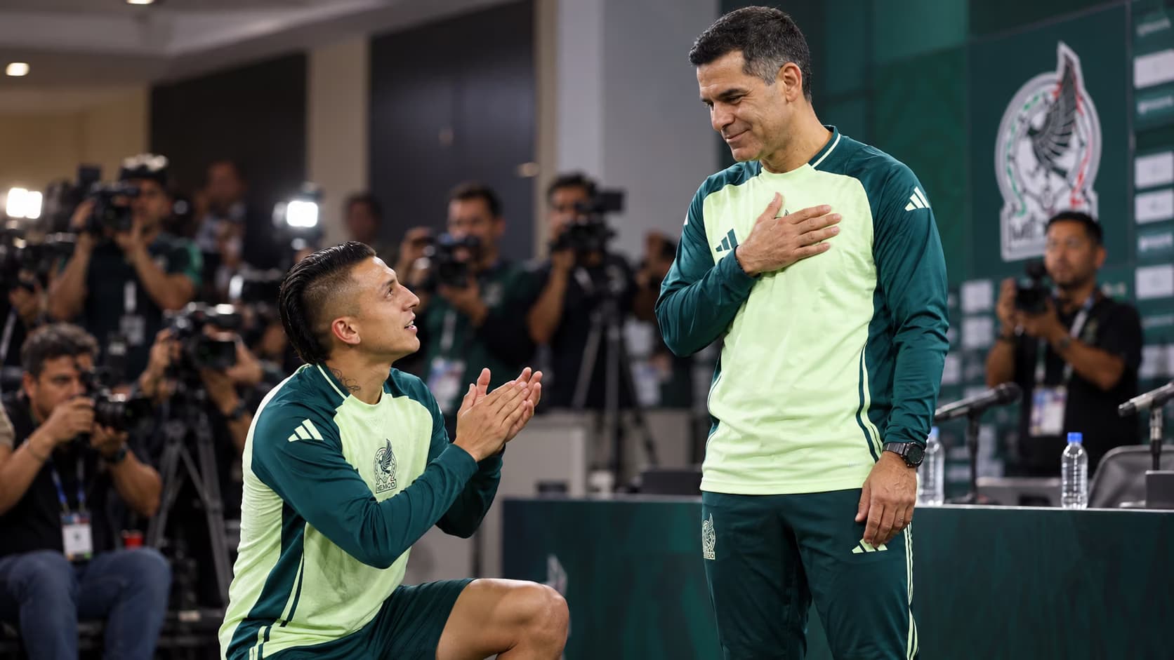 Piojo Alvarado reconoce el trabajo de Márquez tras la salida de Javier Aguirre