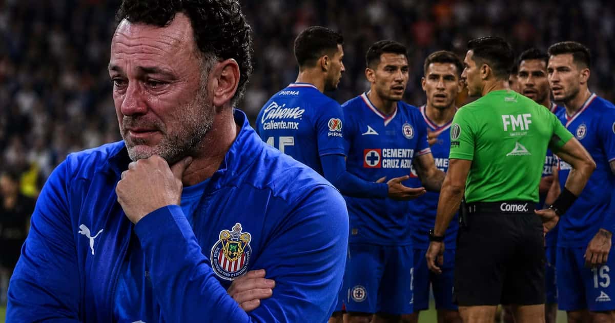 Analistas arbitrales aseguran que Chivas fue perjudicado ante Cruz Azul