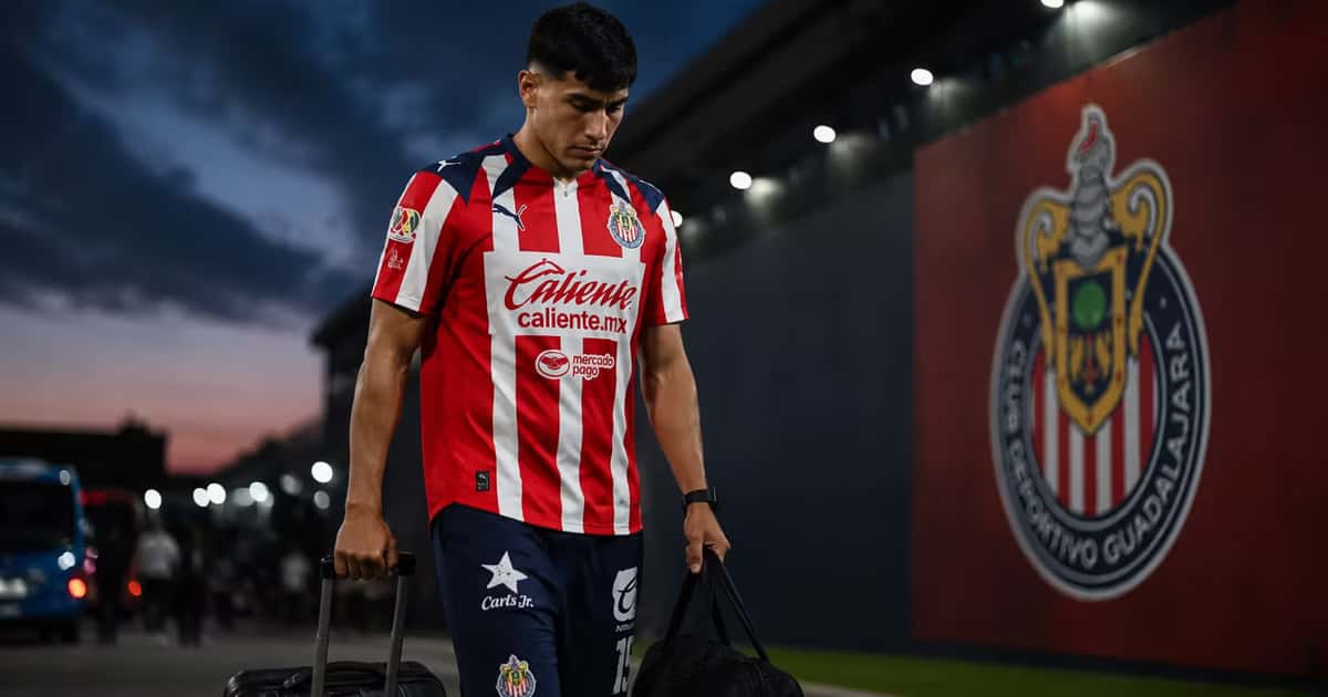 Chivas busca opciones para reemplazar a Érick Gutiérrez, pero Cruz Azul podría blindar a Amaury García.