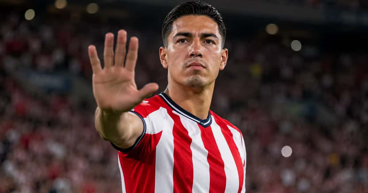 Erick Gutiérrez podría frenar su salida a Santos y generar molestia tras la negociación de Jordan Carrillo.