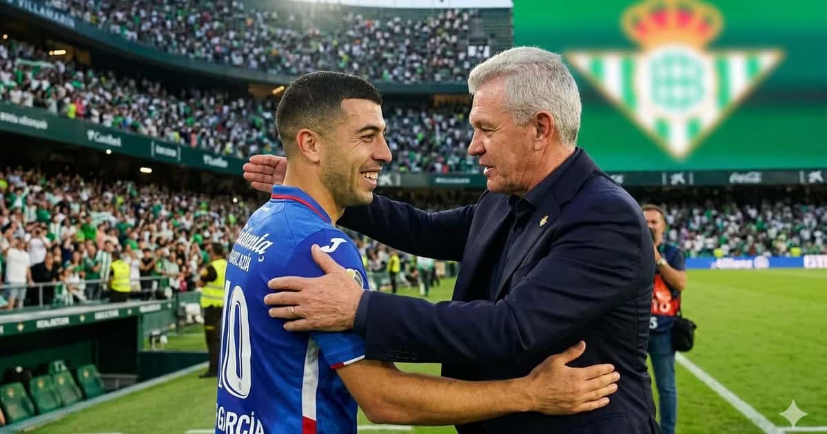 Erik Lira cerca de Cruz Azul