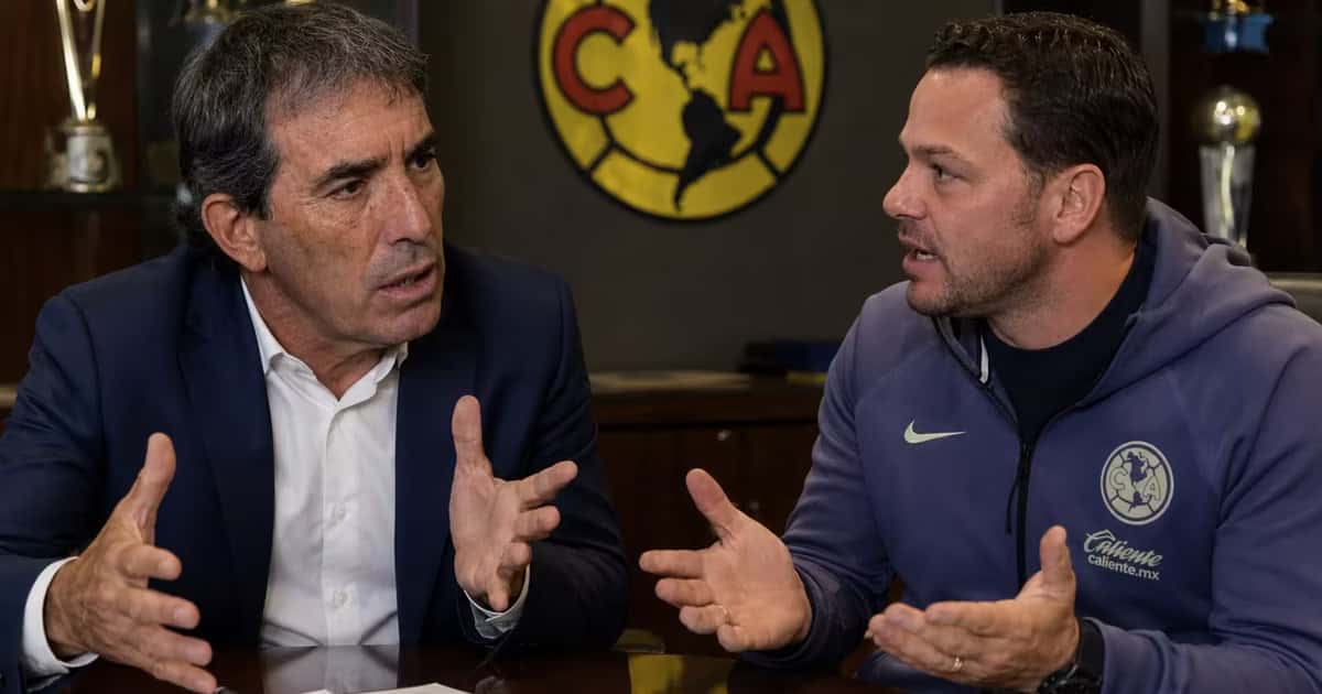 Guillermo Almada continúa esperando los refuerzos prometidos por Santiago Baños antes de su debut con el Club América.