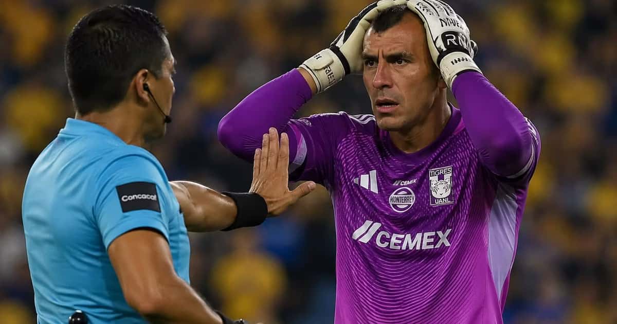 Carlos Acevedo aparece como alternativa de Tigres después de la sanción impuesta a Nahuel Guzmán.