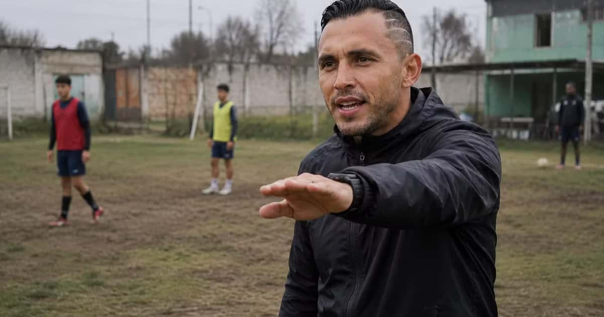 Omar Arellano comenzó su trabajo como entrenador de Cafessa Jalisco para la temporada 2026-2027.