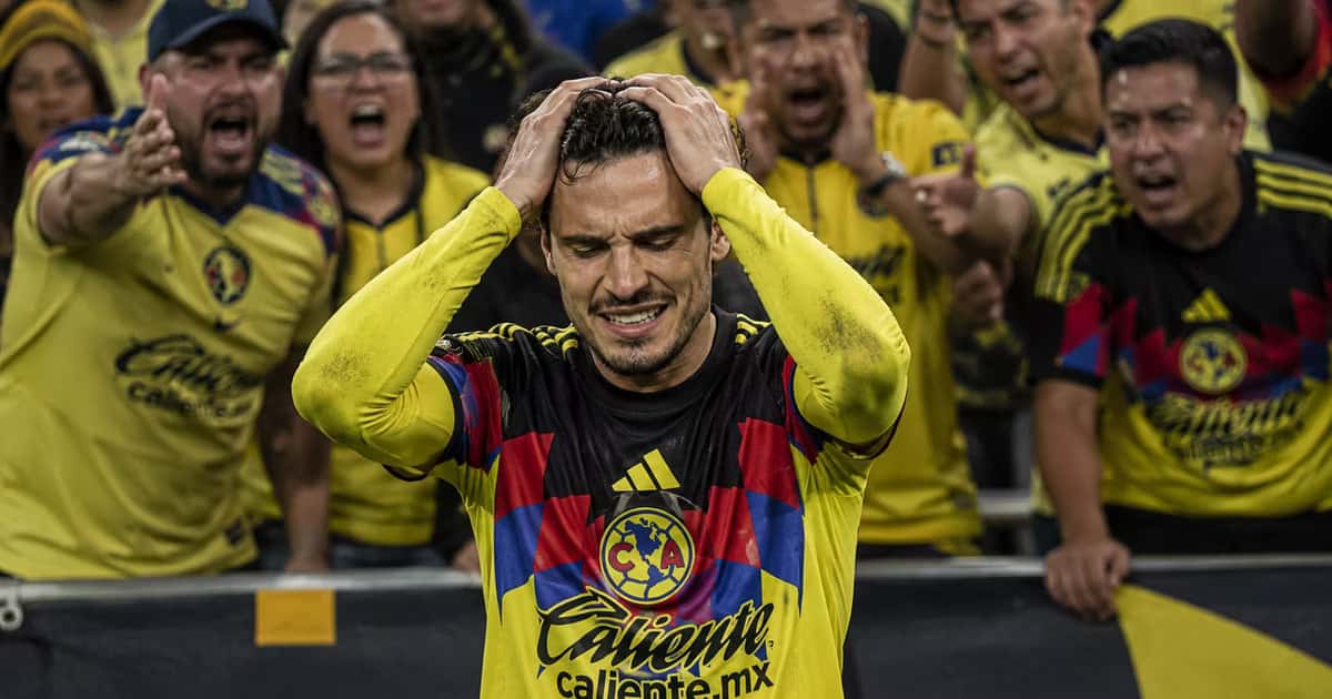 Raphael Veiga desperdició una oportunidad al rematar directamente hacia el arquero de LA Galaxy.
