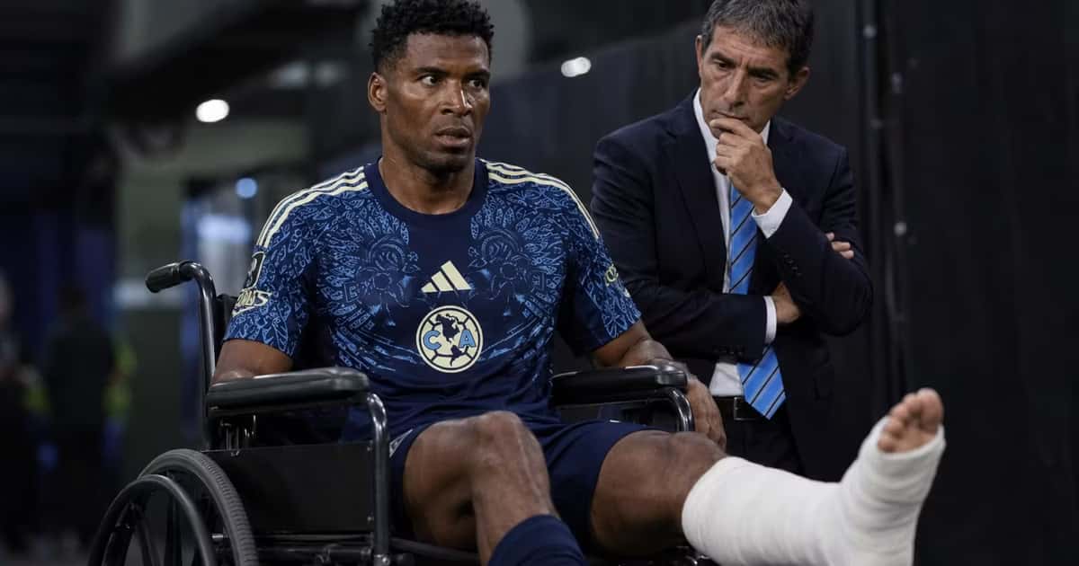 Roger Benítez aparece como una opción para el ataque del América después de la lesión de Raúl Zúñiga.