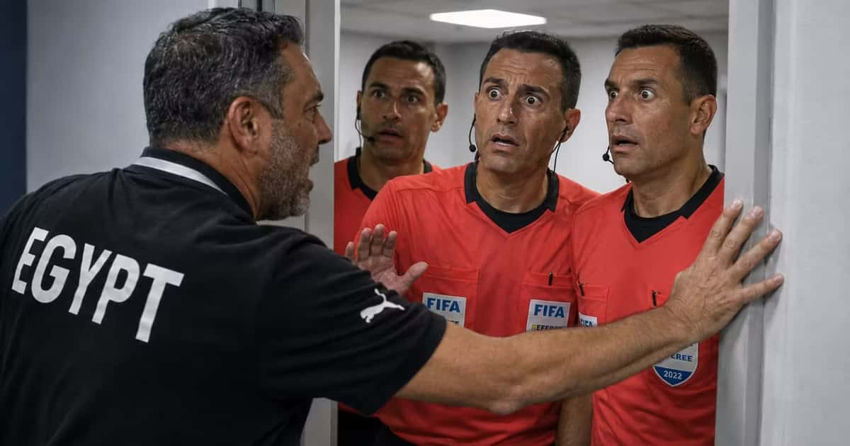 El cuerpo técnico de Egipto terminó molesto con el arbitraje tras la remontada de Argentina y la derrota 3-2 en octavos del Mundial 2026.