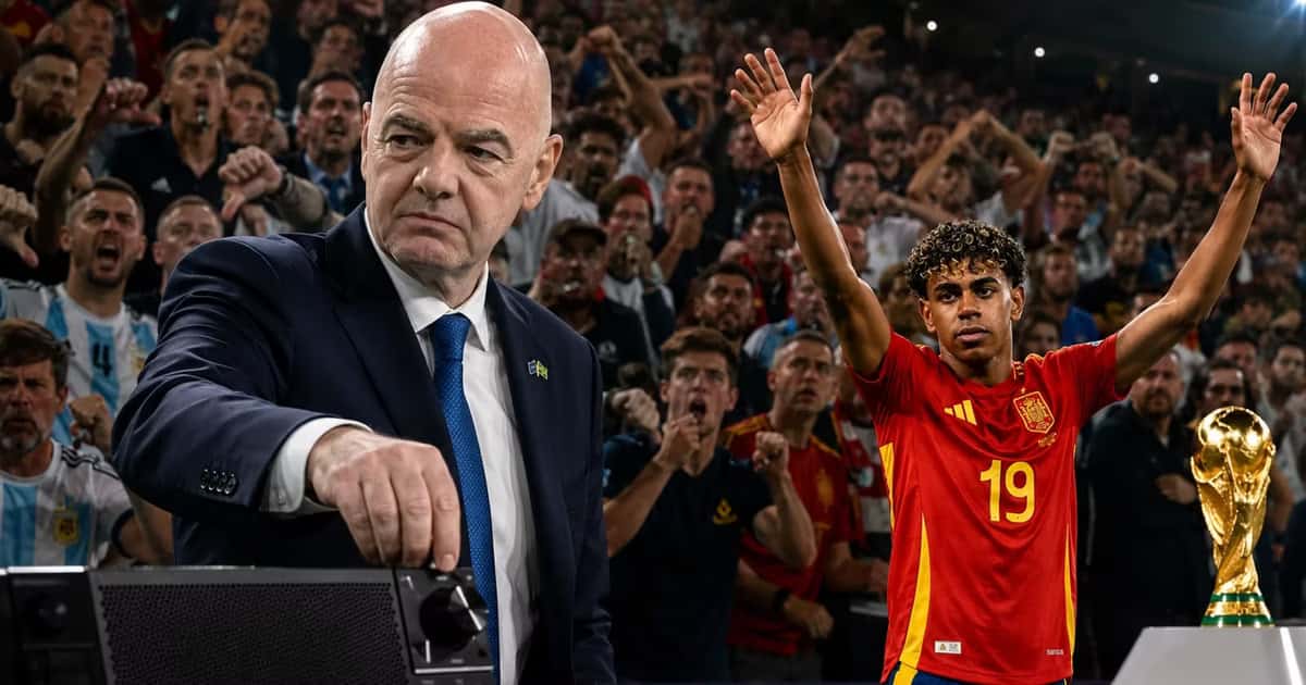Lamine Yamal recibió su medalla mientras se escuchaban abucheos durante la premiación de España.