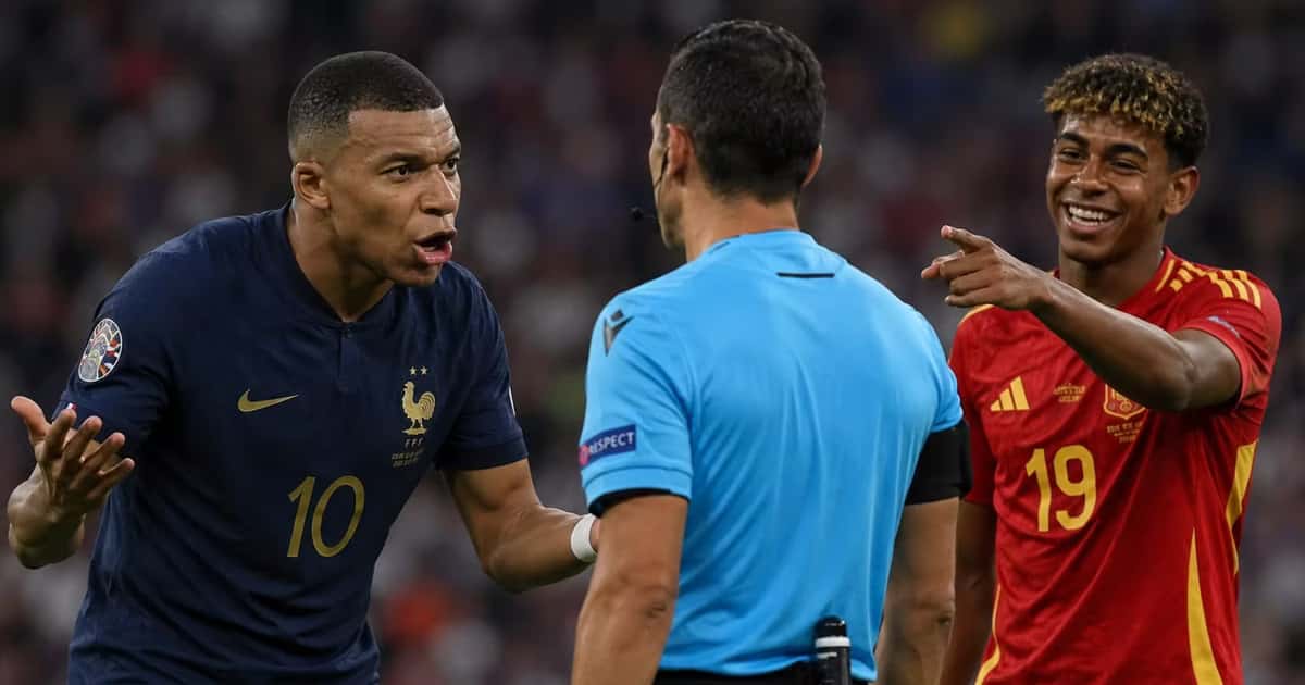 Kylian Mbappé reclamó una posible mano de Lamine Yamal antes del penalti que abrió el marcador para España.
