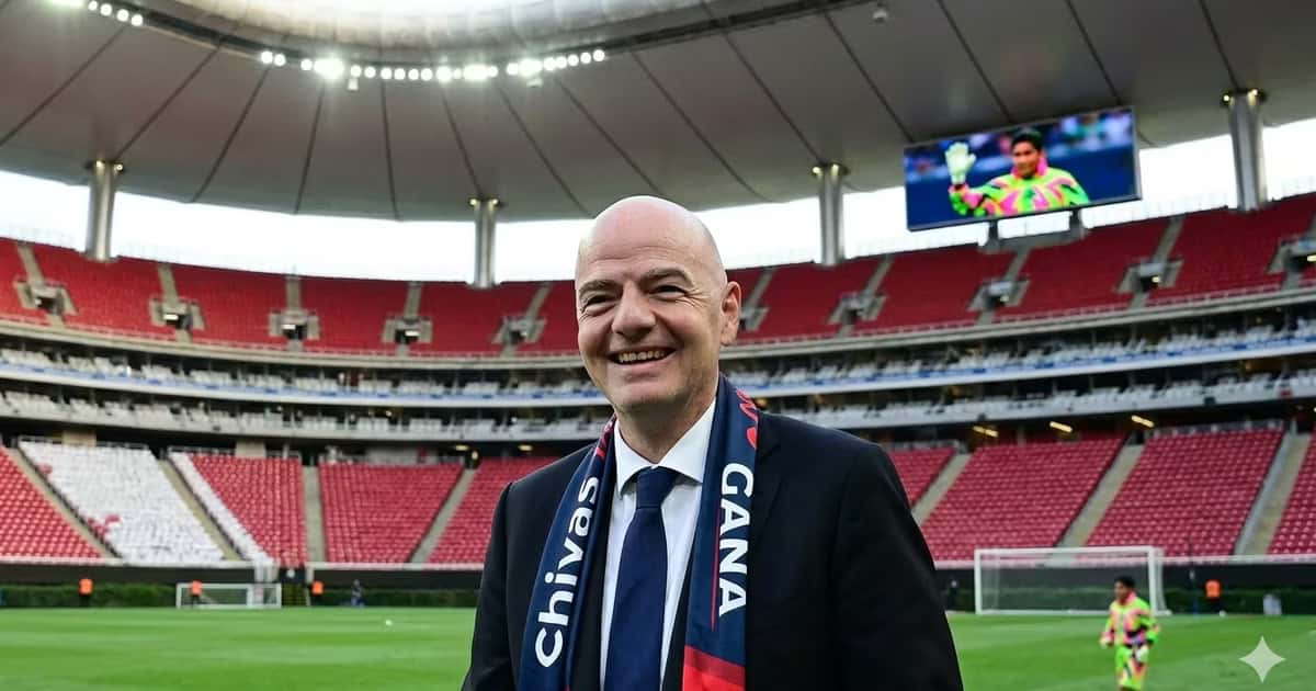 Gianni Infantino invitó a un jugador histórico de México