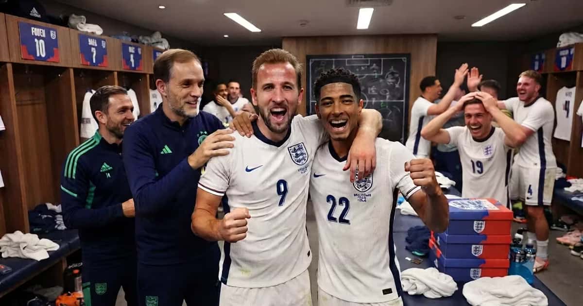 Los jugadores de Inglaterra celebraron en el vestidor tras eliminar a México en el Mundial 2026.