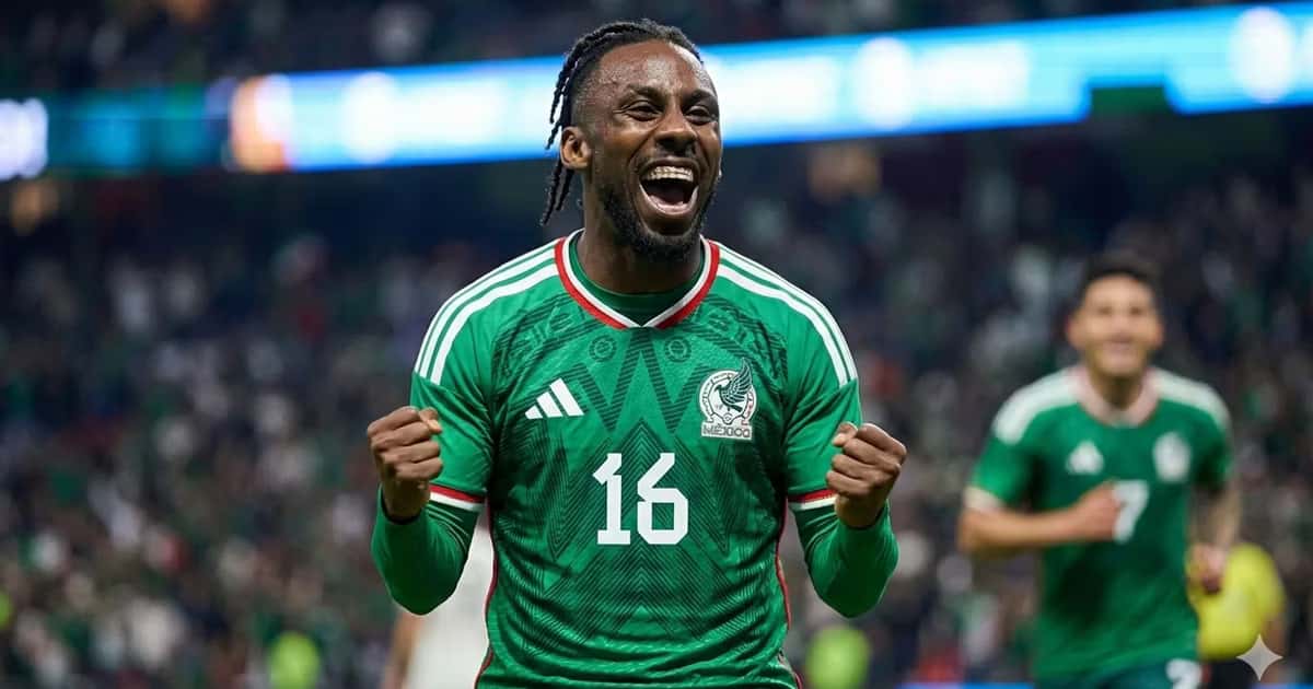 Julián Quiñones y otro jugador mexicano son las figuras del equipo