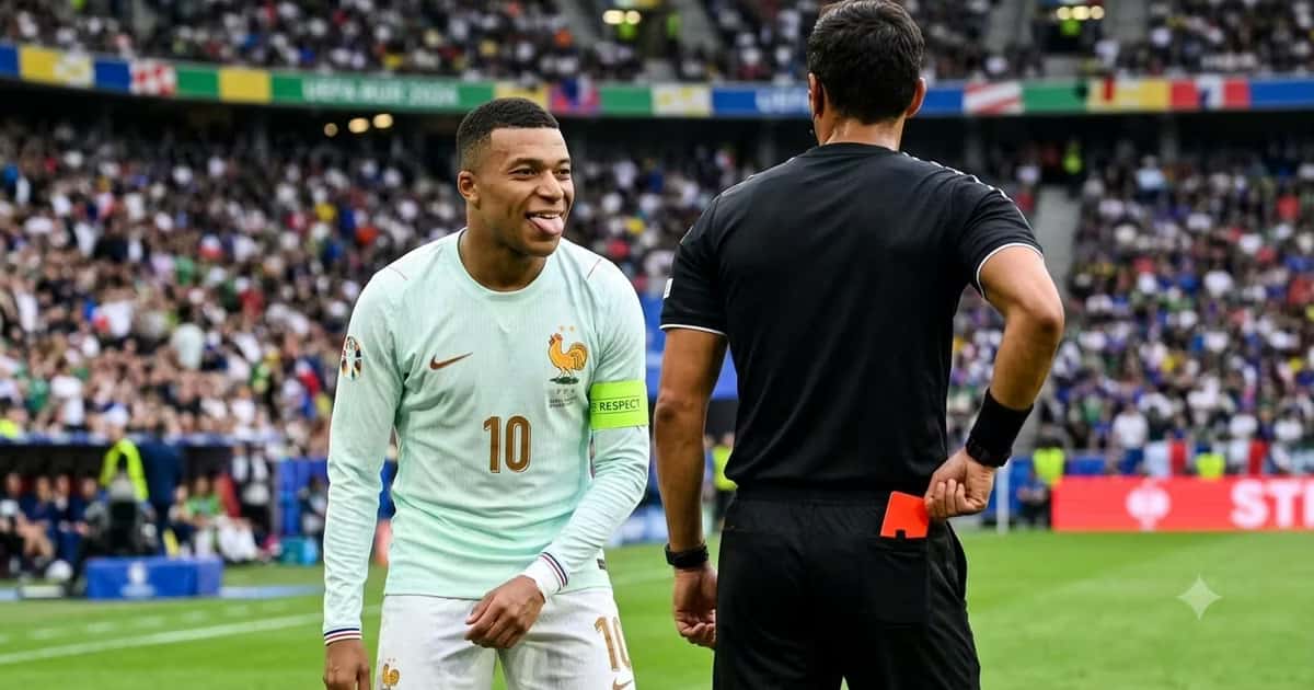 Mbappé pudo ser expulsado en el Francia vs Marruecos
