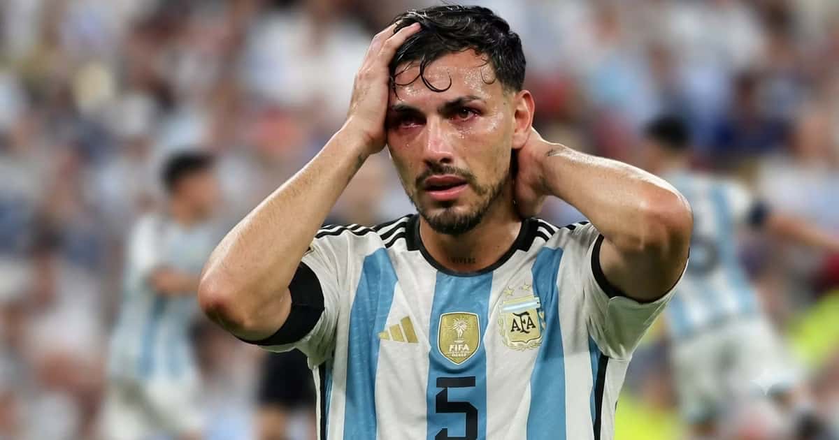 Leandro Paredes fue expulsado tras su agresión a los españoles