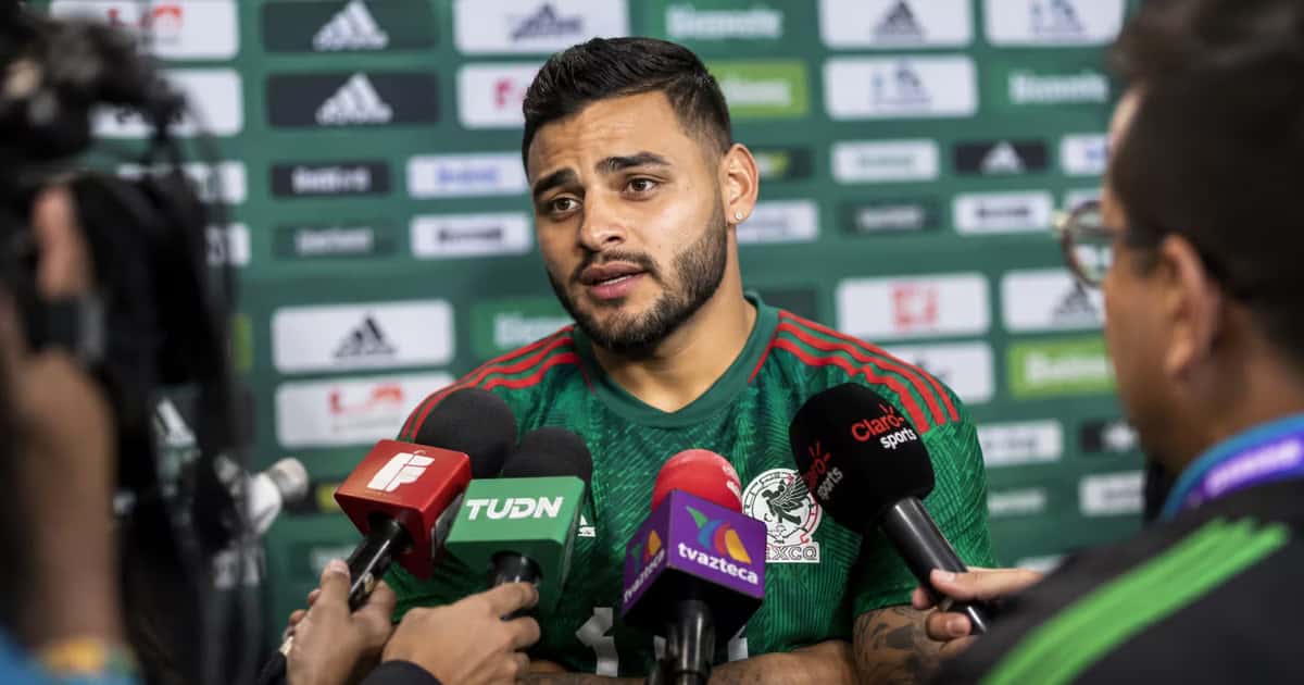 Alexis Vega habló con tranquilidad sobre su rol como suplente de Julián Quiñones en la Selección Mexicana.