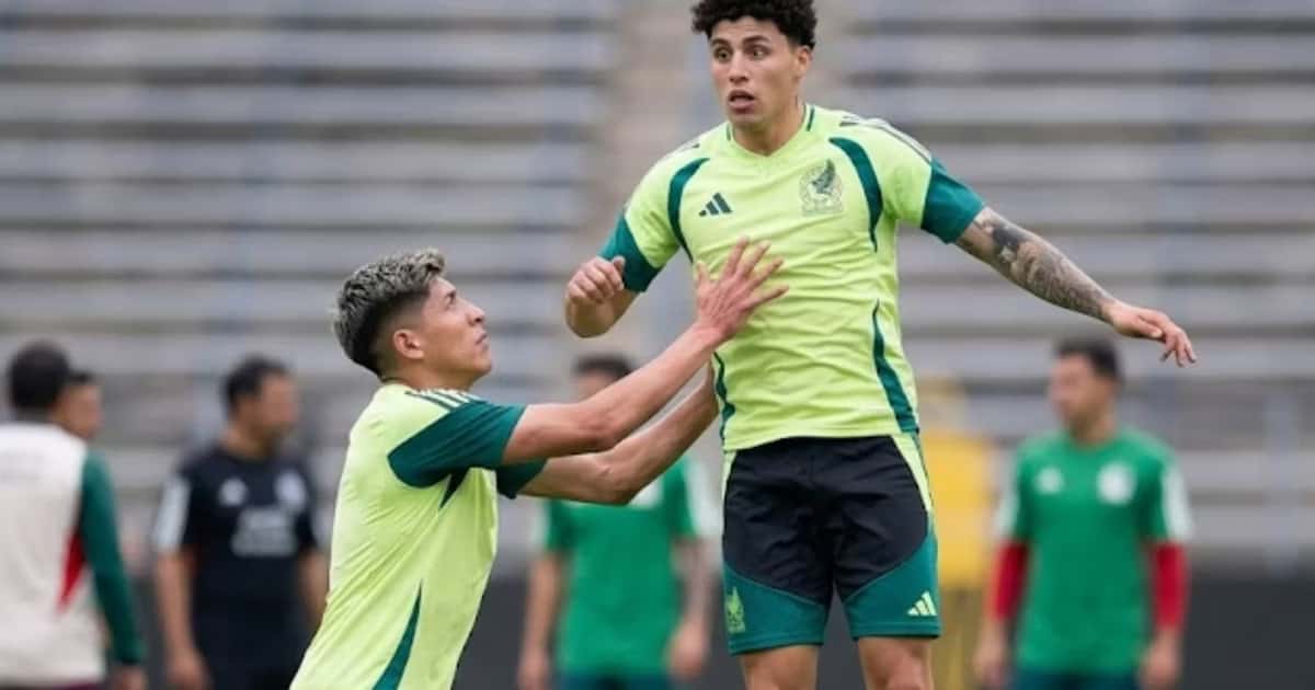 Curioso momento entre Edson Álvarez y Jorge Sánchez en el CAR