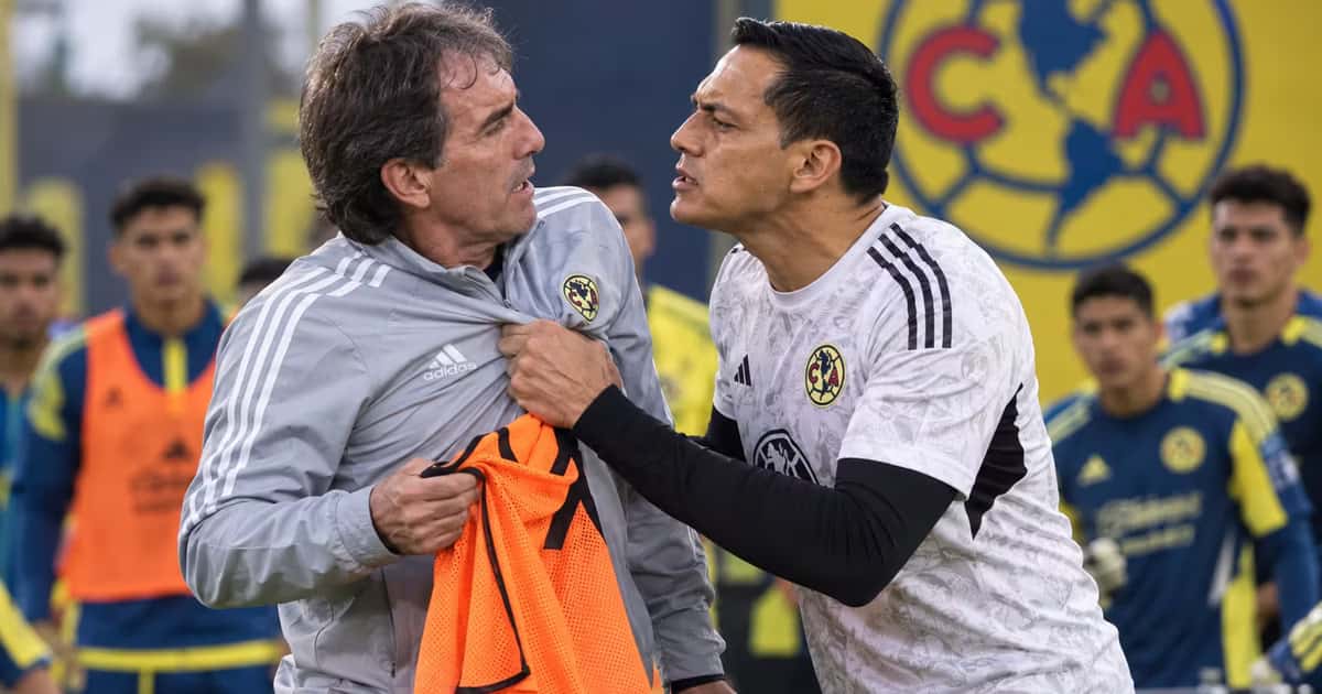 Rodolfo Cota enojado con Guillermo Almada