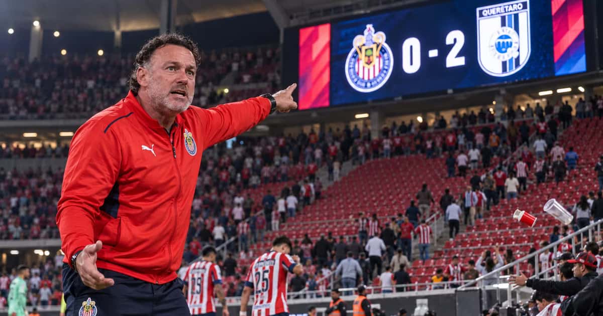 Afición de Chivas enojados con su equipo