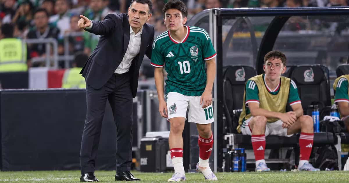 Rafa Márquez usará de titular a Gilberto Mora
