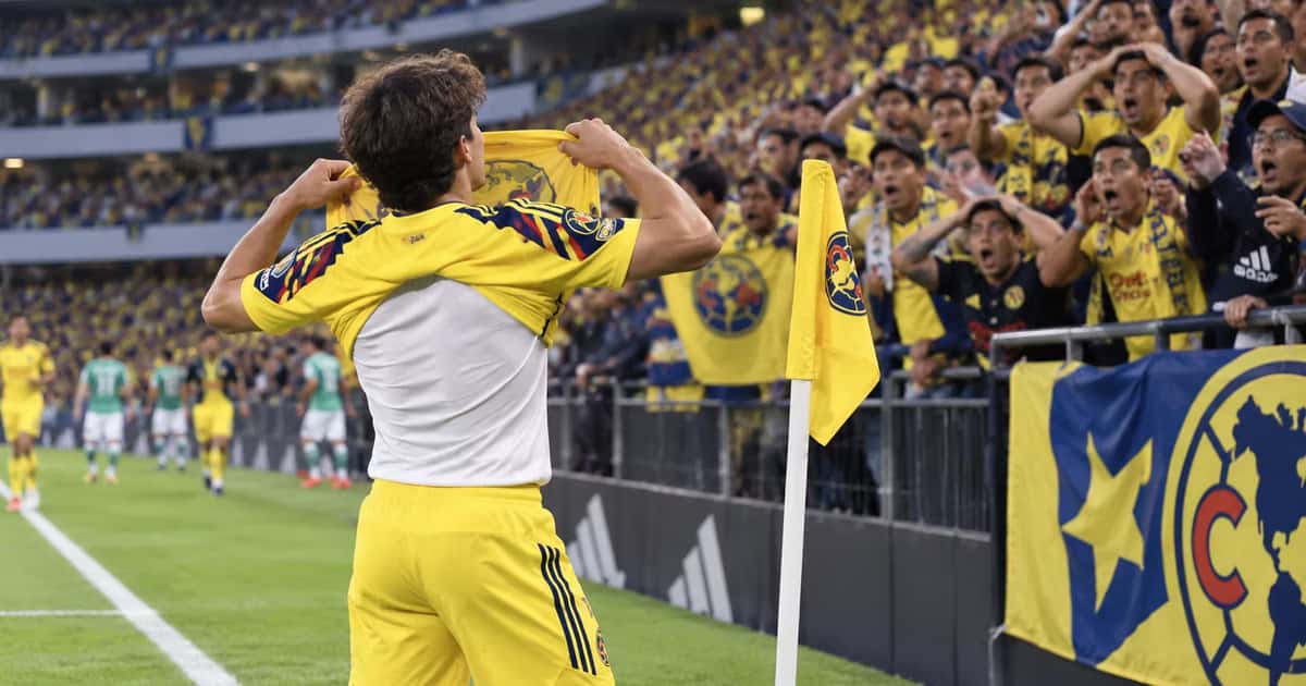 Carlos Álvarez y su festejo