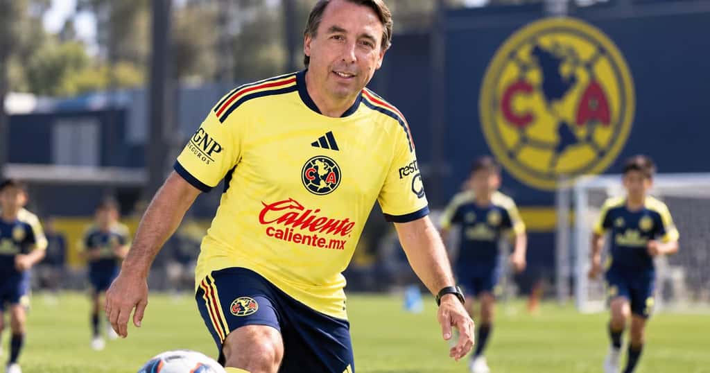 Emilio Azcárraga jugó en las fuerzas básicas del América en una posición privilegiada