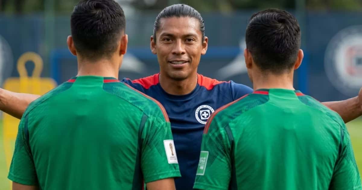 Cruz Azul busca reforzar su ataque con César Huerta, pero deberá competir con Toluca por el regreso del mexicano desde Europa.
