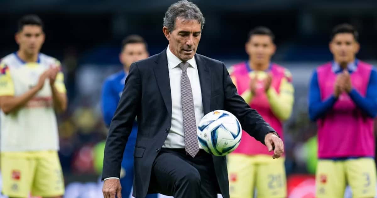 Los jugadores del América no pudieron contener la risa tras ver el toque de calidad de Almada