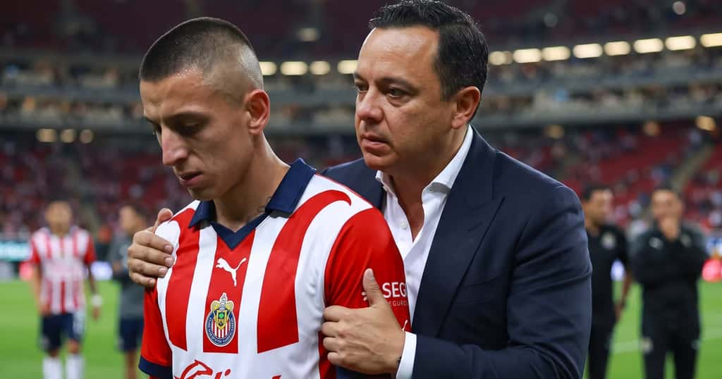 Cruz Azul no piensa regalar al Piojo Alvarado y Chivas ya prepara una moneda de cambio