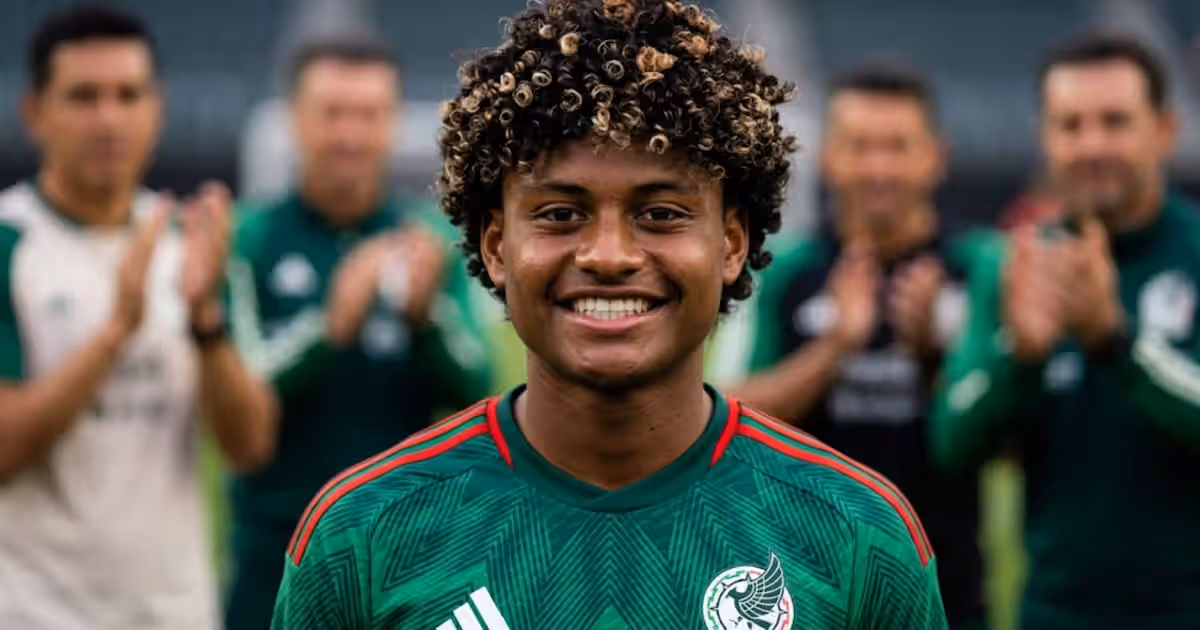 Benji Flowers eligió comenzar su camino con México y su primera convocatoria refuerza la apuesta del Tricolor por asegurar jóvenes talentos con proyección europea.