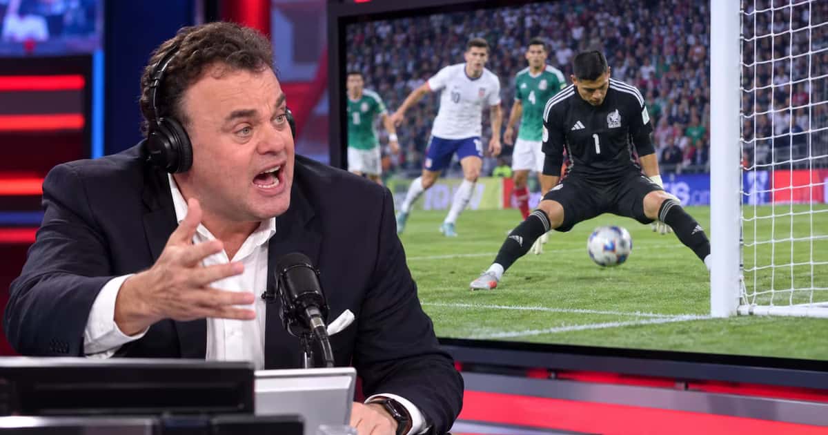 David Faitelson enojado por el error de Raúl Rangel