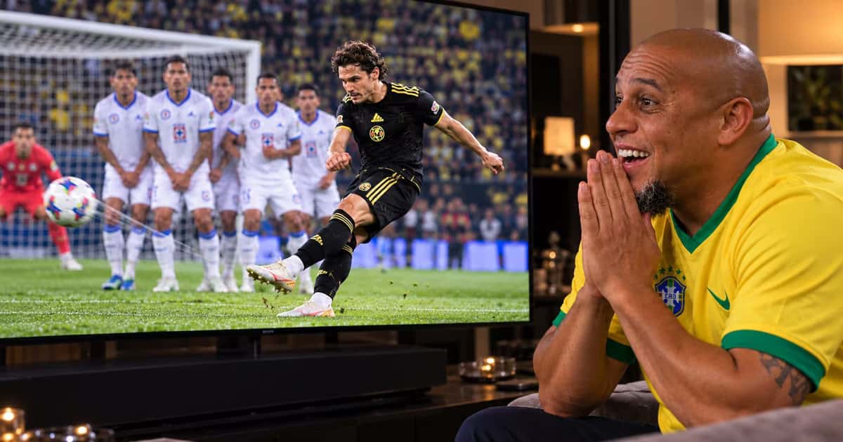 Tremendo remate de Raphael Veiga