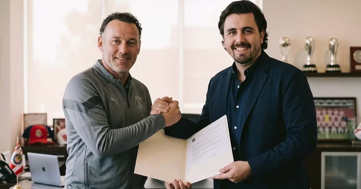 Chivas mantiene en la mira a Denzell García, pero su precio de 8 a 10 millones de dólares complica el fichaje que busca Gabriel Milito.