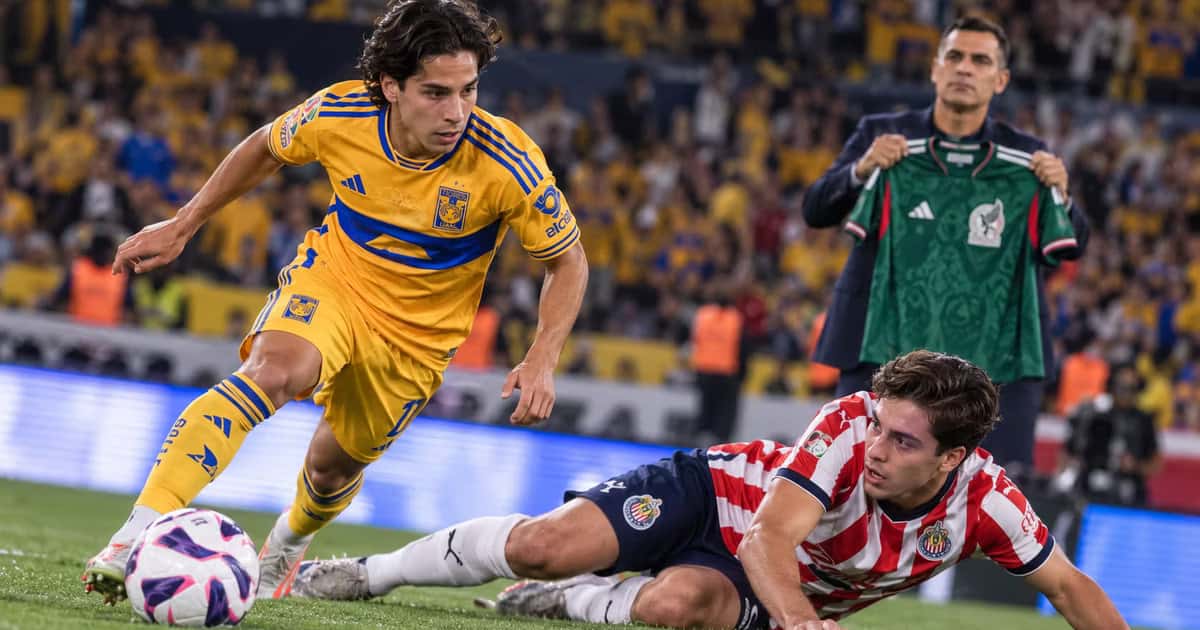 Diego Lainez volvería a la Selección Mexicana
