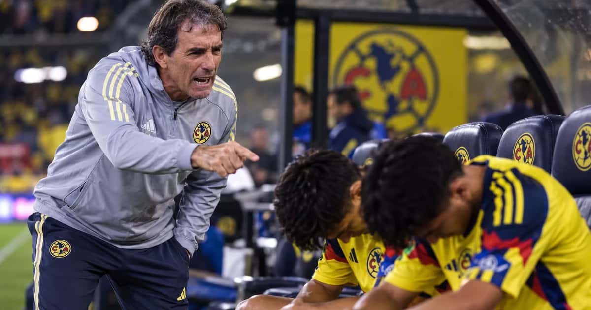 Guillermo Almada y su nuevo once
