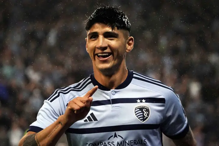 Alan Pulido ya cuenta con una etapa en Sporting Kansas